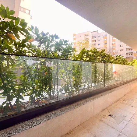 Address 23 - Palace Of Parliament Area * Boekarest