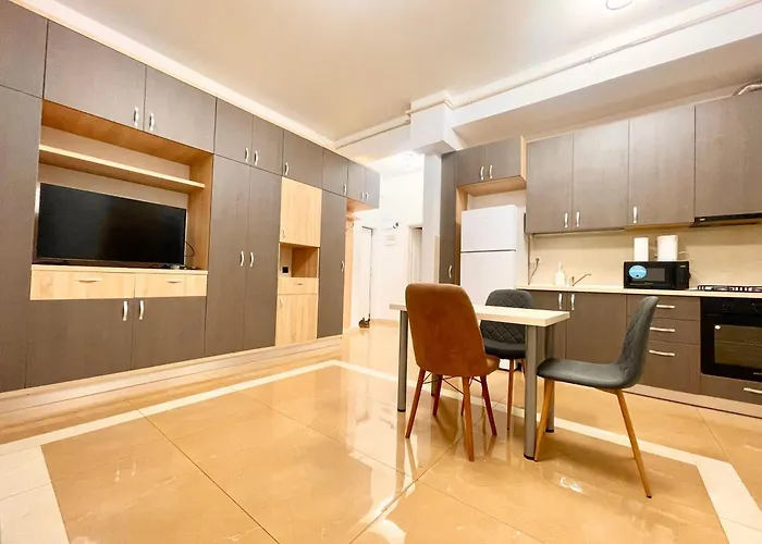 Address 23 - Palace Of Parliament Area *